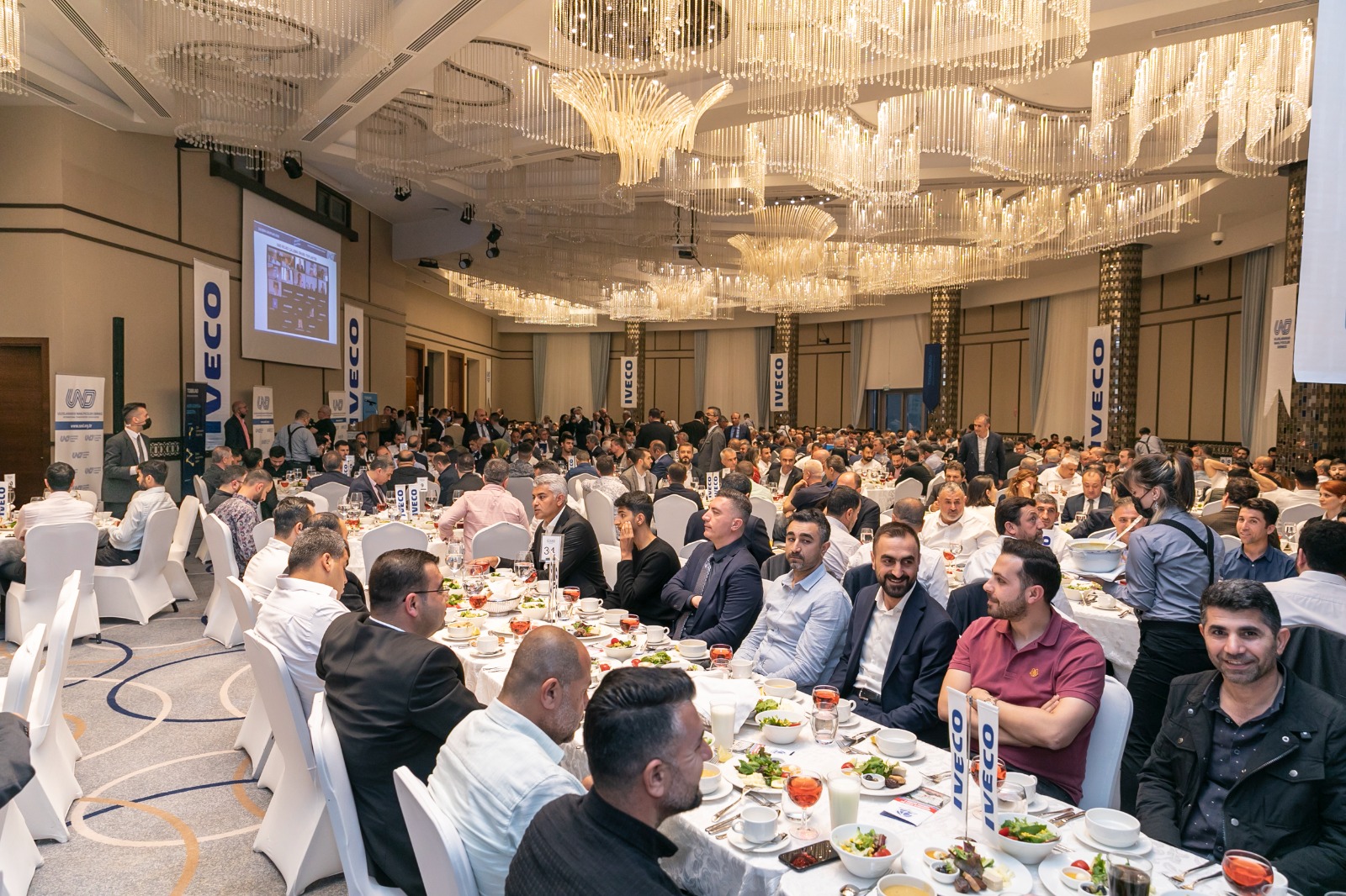 nakliyeciler-und-nin-mersin-iftarinda-bulustu-8.jpeg