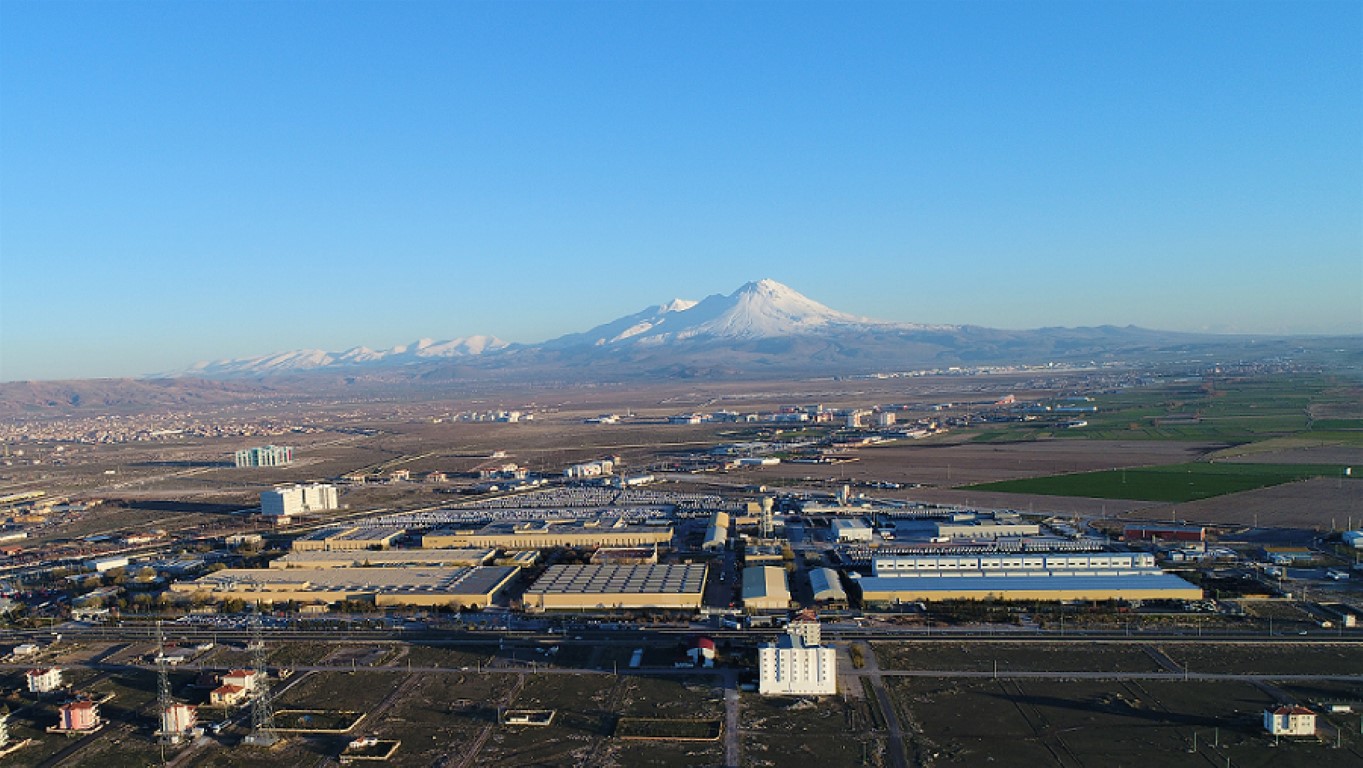 mercedes-benz-turk-aksaray-kamyon-fabrikasi.jpg