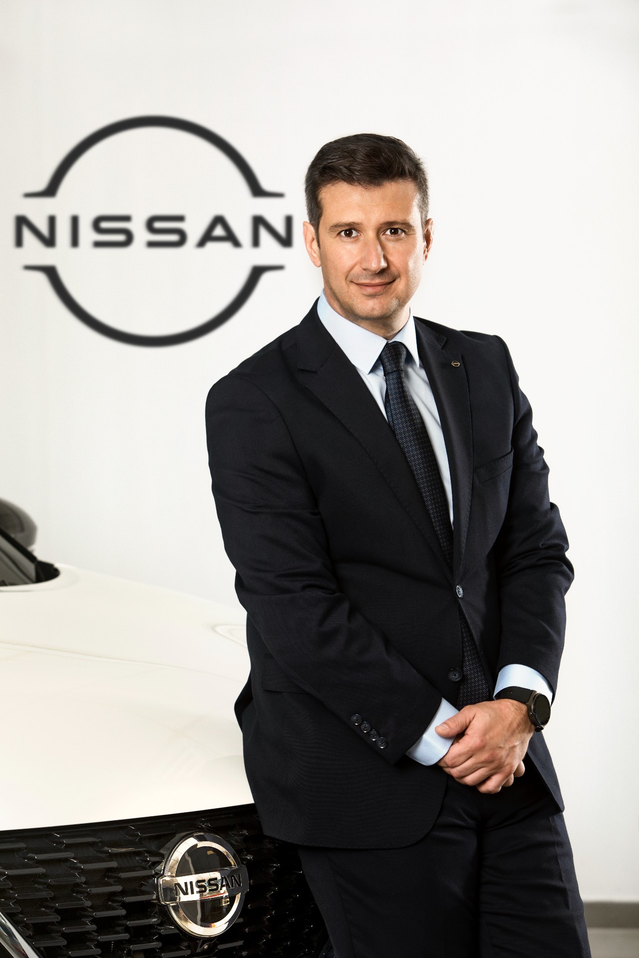 1655534555-nissan-umut-kir-dikey.jpg