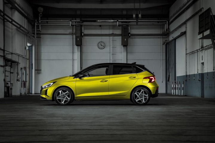 1683665668-hyundai-i20-7-small.jpg